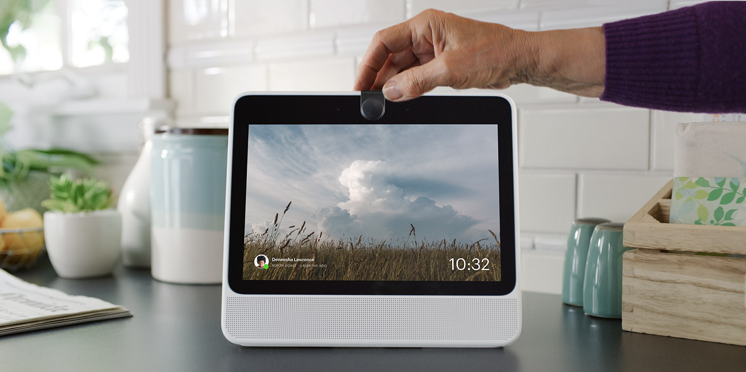 Facebook enters the home assistant market with Portal
